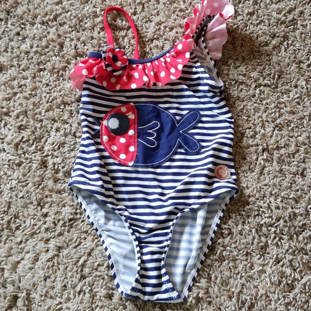 Little girls swimsuit